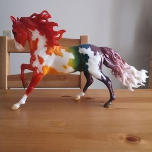 Glossy Breyer Decorator